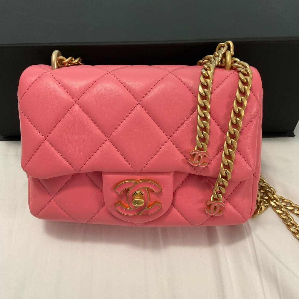 Chanel Enamel Pending CC Mini Square Flap pink Bag